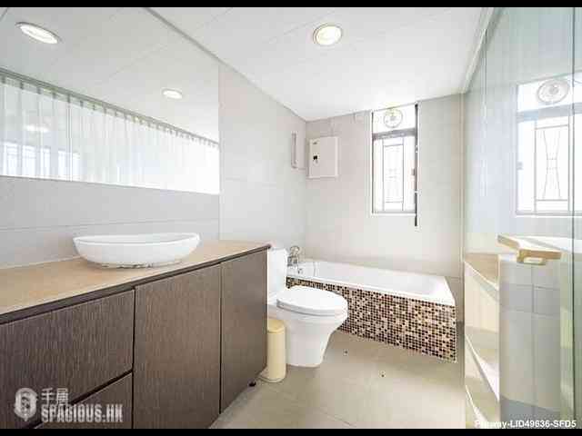 Stubbs Road - Crescent Heights 12