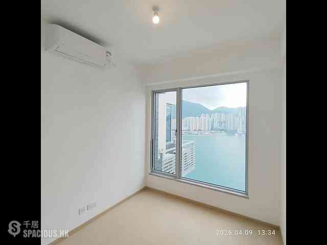 Yau Tong - The Coast Line 11