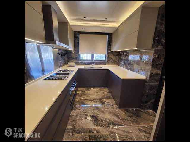 Ho Man Tin - 233 Prince Edward Road West 06