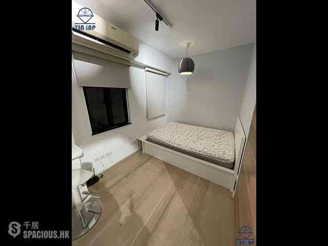 Sheung Wan - 179-181, Queen's Road West 01