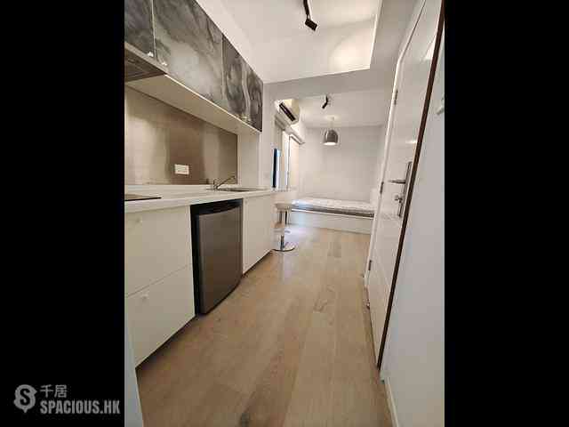 Sheung Wan - 179-181, Queen's Road West 08