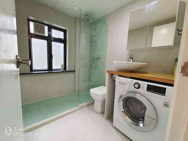 Sheung Wan - 179-181, Queen's Road West 13
