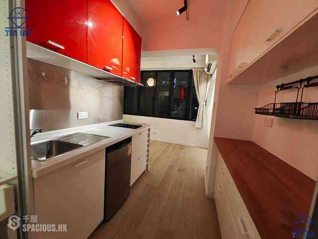 Sheung Wan - 179-181, Queen's Road West 03