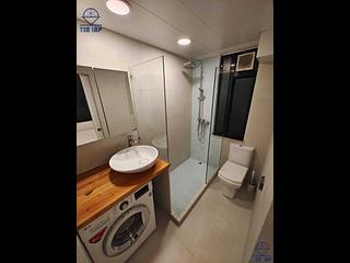 Sheung Wan - 179-181, Queen's Road West 07