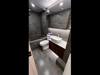 Causeway Bay - Lai Yuen Apartments 05