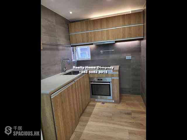 Sai Ying Pun - Cheong King Court 02