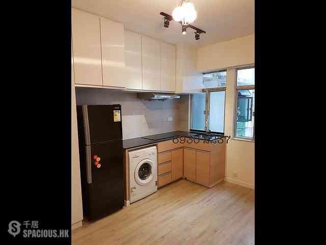 Kennedy Town - Pearl Court 01
