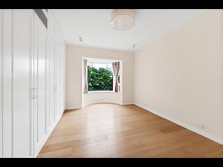 Mid Levels Central - Garden Terrace 14