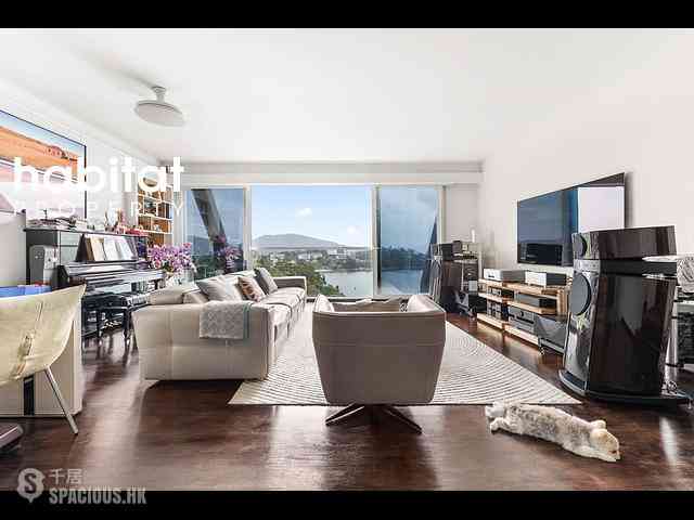 Chung Hom Kok - Cypresswaver Villas 04