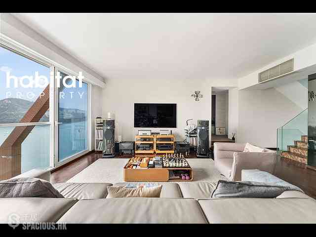 Chung Hom Kok - Cypresswaver Villas 05