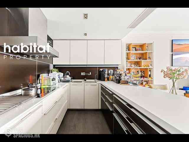 Chung Hom Kok - Cypresswaver Villas 09