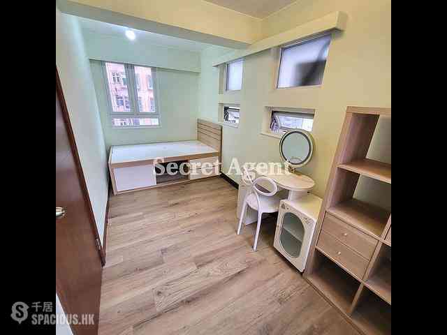 Sai Ying Pun - Cheong King Court 05