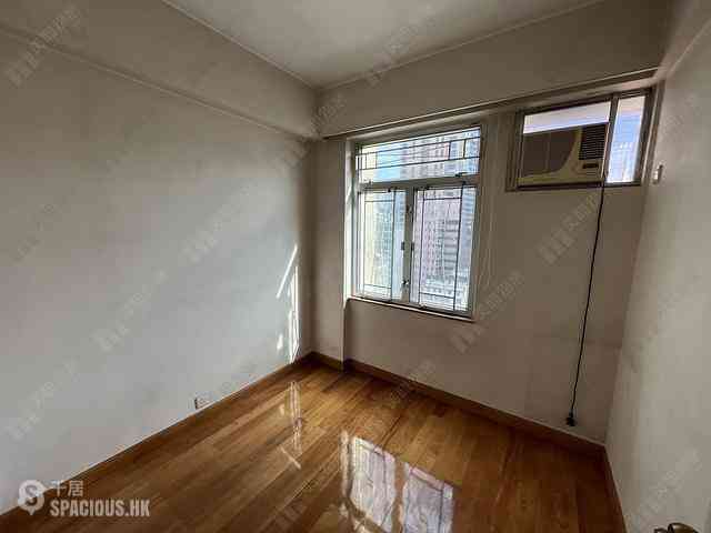 Causeway Bay - Lockhart House 03
