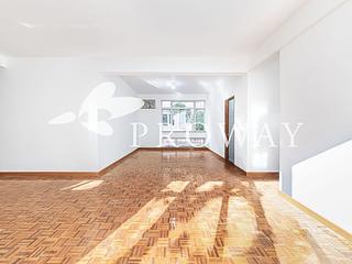 Pok Fu Lam - Bisney Villas 03