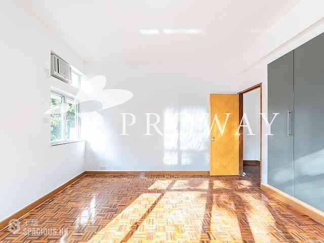 Pok Fu Lam - Bisney Villas 04
