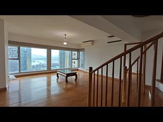 West Kowloon - The Waterfront Phase 2 Block 5 02