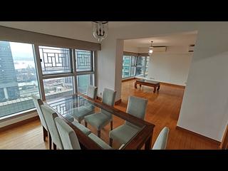 West Kowloon - The Waterfront Phase 2 Block 5 06