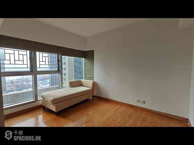 West Kowloon - The Waterfront Phase 2 Block 5 07