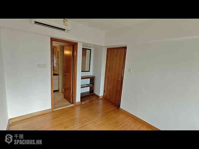 West Kowloon - The Waterfront Phase 2 Block 5 08