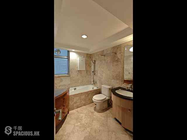 West Kowloon - The Waterfront Phase 2 Block 5 12