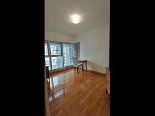 West Kowloon - The Waterfront Phase 2 Block 5 13