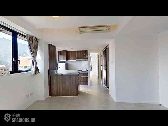 Shau Kei Wan - EAST 17 10