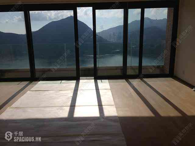Repulse Bay - Manhattan Tower 01