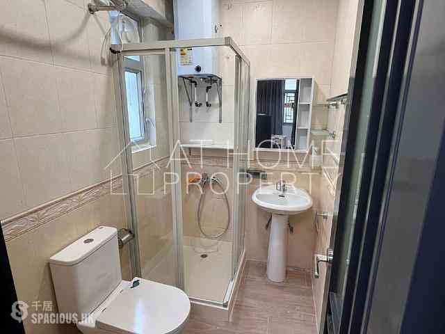 Central - 1-3, Shin Hing Street 07