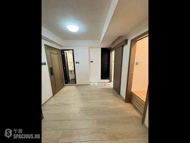Cheung Sha Wan - Hong Fai Building Block B 03