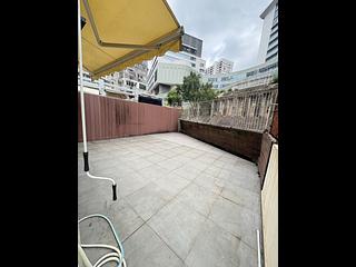 Cheung Sha Wan - Hong Fai Building Block B 08