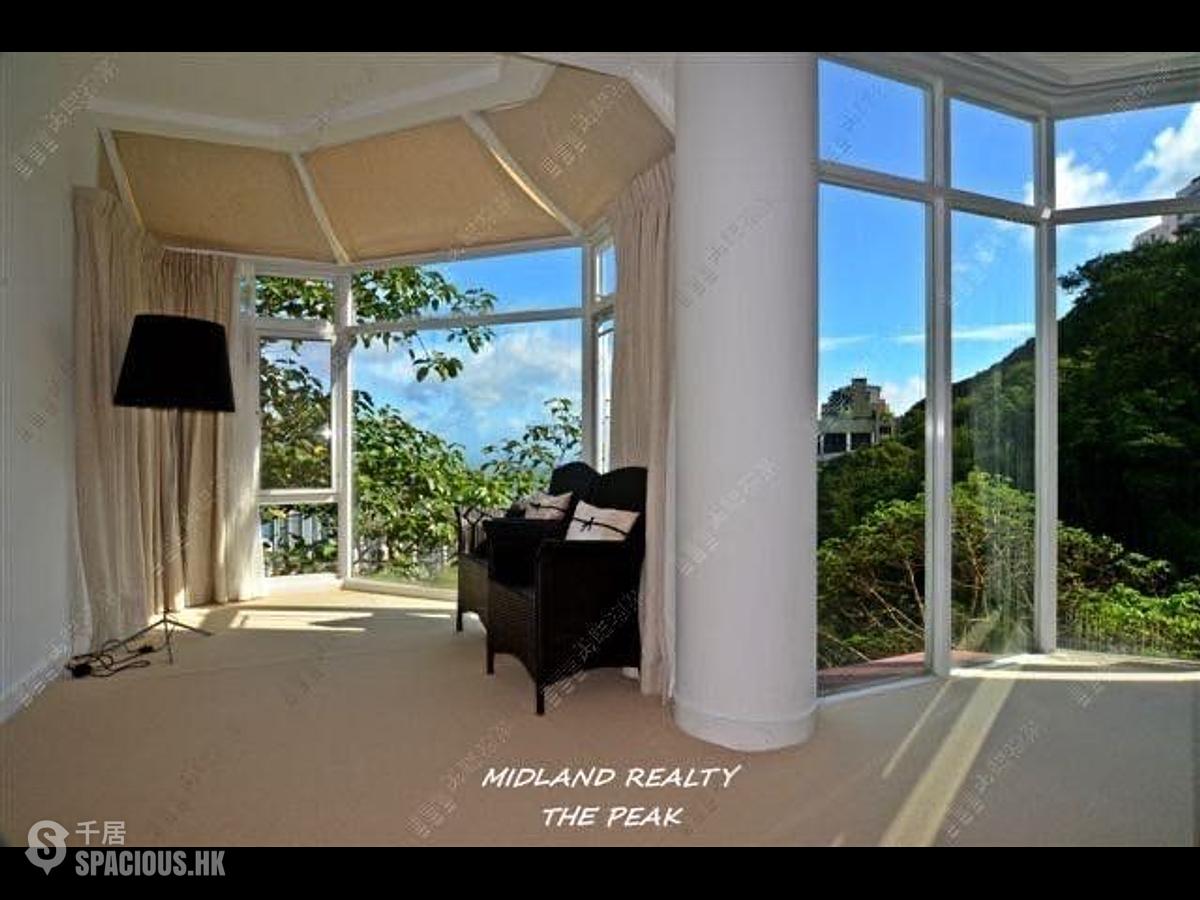 The Peak - La Hacienda 01