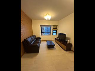 Mid Levels Central - Robinson Heights Block 3 05