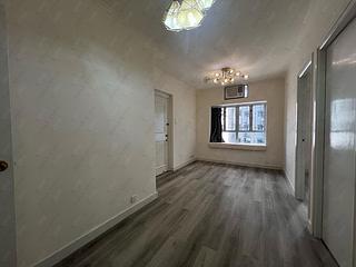 Mid Levels Central - Maxluck Court 03