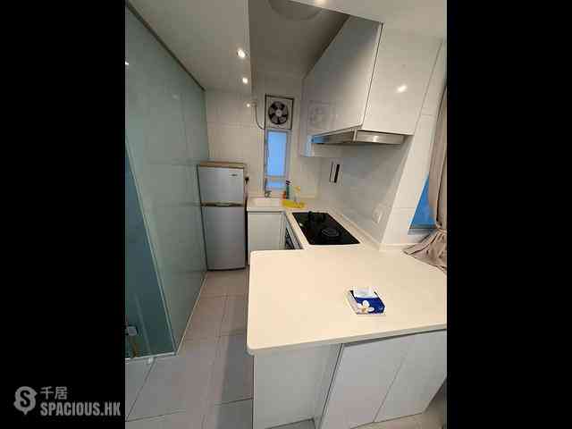 Sheung Wan - Lee Wah Mansion 05
