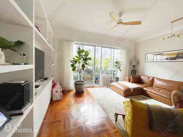 Mid Levels Central - Hong Lok Mansion 04