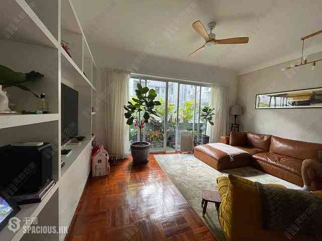 Mid Levels Central - Hong Lok Mansion 05