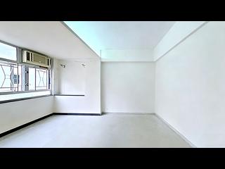 Happy Valley - 10-12, Yuen Yuen Street 05