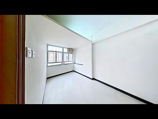 Happy Valley - 10-12, Yuen Yuen Street 06