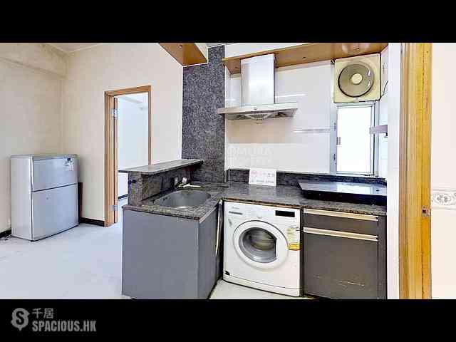 Happy Valley - 10-12, Yuen Yuen Street 19