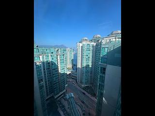 Hung Hom - Laguna Verde Phase 1 Green Wood Block 2 09