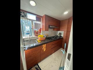 Hung Hom - Laguna Verde Phase 1 Green Wood Block 2 10