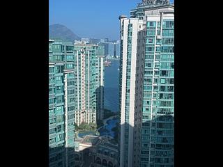Hung Hom - Laguna Verde Phase 1 Green Wood Block 2 12