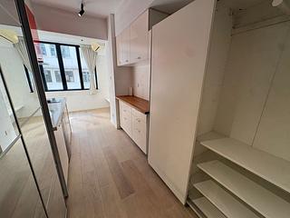 Sheung Wan - 183, Queen's Road West 04