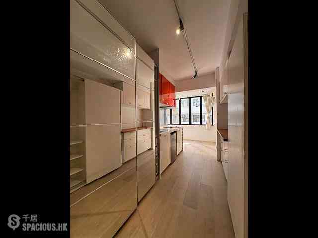 Sheung Wan - 183, Queen's Road West 09