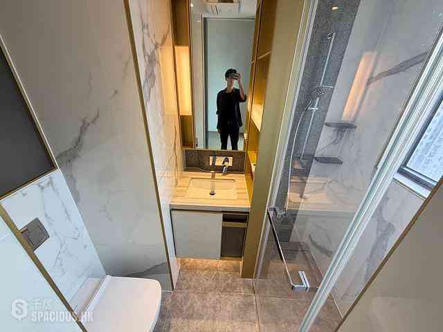 Sai Ying Pun - 15 Western Street 03