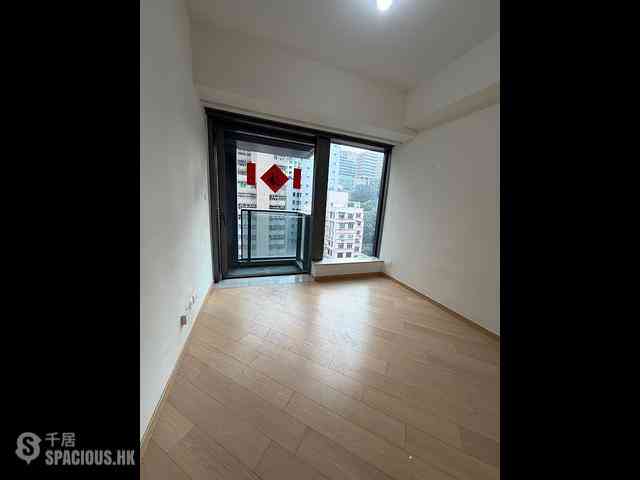 Shek Tong Tsui - Novum West Block 5 02