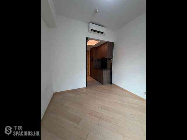 Shek Tong Tsui - Novum West Block 5 03