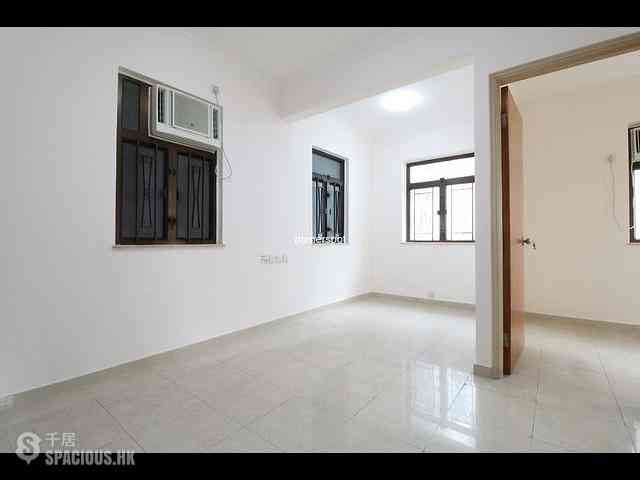 Wan Chai - Sing Kong Building 07