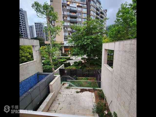 Gold Coast / So Kwun Wat - Avignon Block 7 12