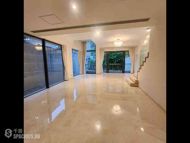 Gold Coast / So Kwun Wat - Avignon Block 7 18